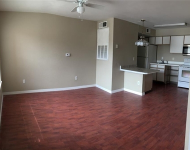 2200 Key West Court - Photo Thumbnail 1