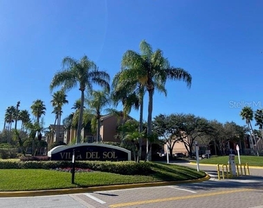 2200 Key West Court - Photo Thumbnail 9