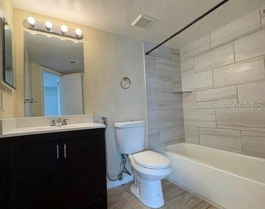 2200 Key West Court - Photo Thumbnail 7