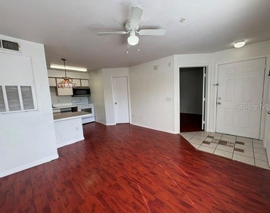 2200 Key West Court - Photo Thumbnail 4