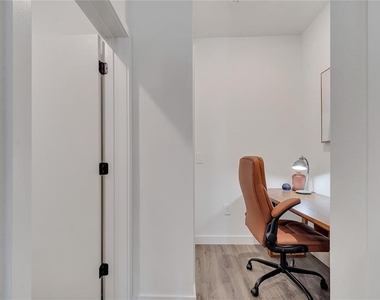 3205 Energy Drive - Photo Thumbnail 20