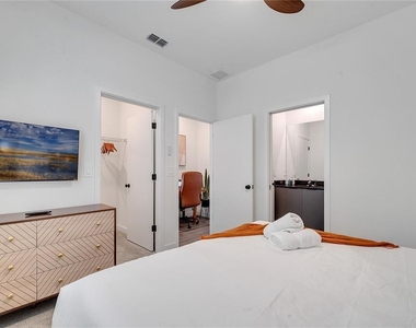 3205 Energy Drive - Photo Thumbnail 24