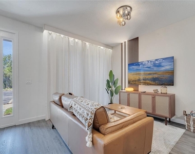 3205 Energy Drive - Photo Thumbnail 7