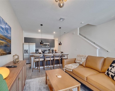 3205 Energy Drive - Photo Thumbnail 10