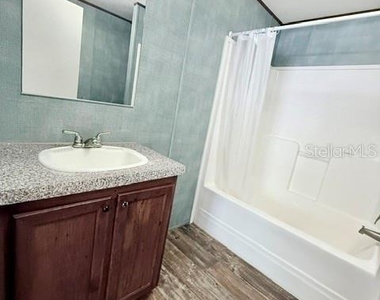877 Se 38 Way - Photo Thumbnail 7