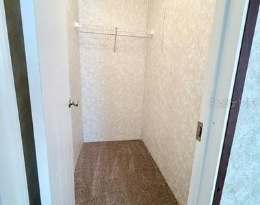 877 Se 38 Way - Photo Thumbnail 17