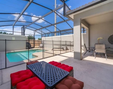 4909 Windermere Avenue - Photo Thumbnail 15
