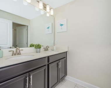 4909 Windermere Avenue - Photo Thumbnail 11