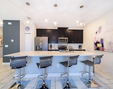 4909 Windermere Avenue - Photo Thumbnail 6