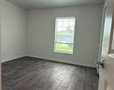 707 Grove Street - Photo Thumbnail 9