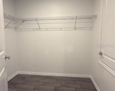 707 Grove Street - Photo Thumbnail 15