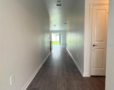 707 Grove Street - Photo Thumbnail 6