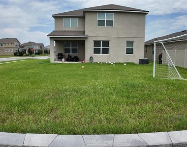 2436 Blowing Breeze Avenue - Photo Thumbnail 3