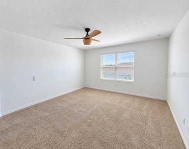 2436 Blowing Breeze Avenue - Photo Thumbnail 12