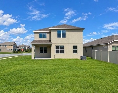 2436 Blowing Breeze Avenue - Photo Thumbnail 3