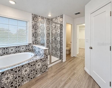 2436 Blowing Breeze Avenue - Photo Thumbnail 17