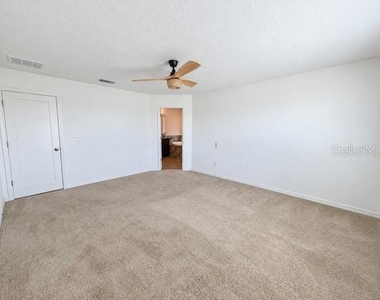 2436 Blowing Breeze Avenue - Photo Thumbnail 13