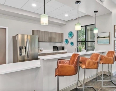 2436 Blowing Breeze Avenue - Photo Thumbnail 33