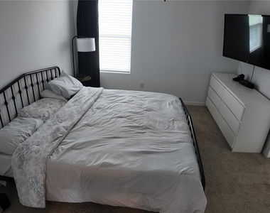 2436 Blowing Breeze Avenue - Photo Thumbnail 19