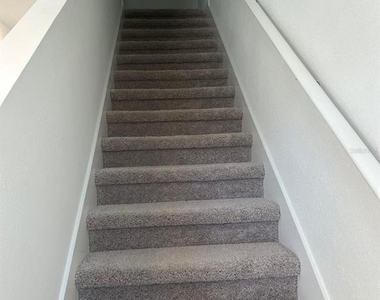 3270 Vesara Drive - Photo Thumbnail 6