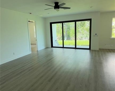 14300 Sanilac Avenue - Photo Thumbnail 2