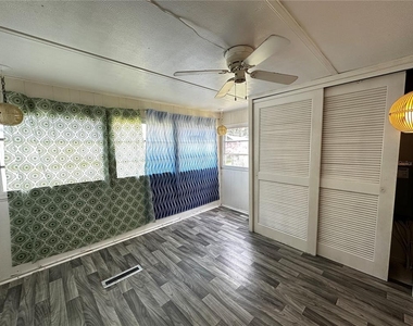 817 Parks Street - Photo Thumbnail 10