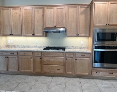 10376 Sw 99 Street - Photo Thumbnail 9