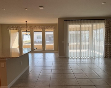 10376 Sw 99 Street - Photo Thumbnail 4