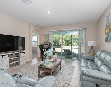 5389 Nw 48th Place - Photo Thumbnail 11