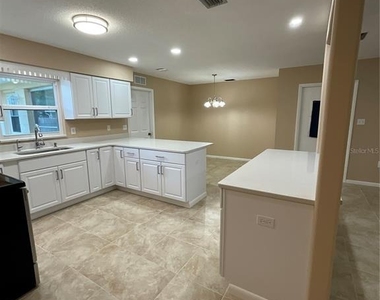 9359 Bahia Road - Photo Thumbnail 5