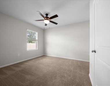 5025 Ne 15th Place - Photo Thumbnail 39