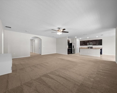 5025 Ne 15th Place - Photo Thumbnail 27