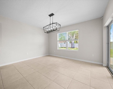 5025 Ne 15th Place - Photo Thumbnail 28