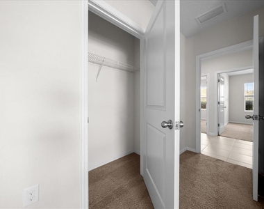 5025 Ne 15th Place - Photo Thumbnail 41