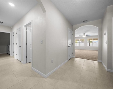 5025 Ne 15th Place - Photo Thumbnail 10