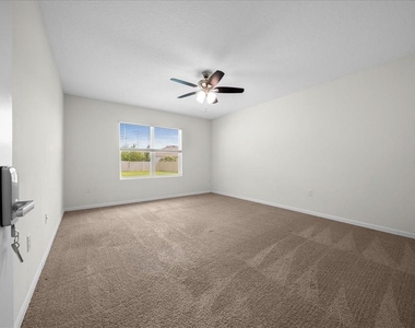 5025 Ne 15th Place - Photo Thumbnail 38