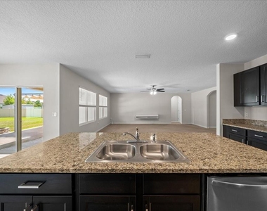 5025 Ne 15th Place - Photo Thumbnail 19