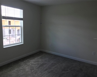 11124 Longleaf Woods Drive - Photo Thumbnail 8
