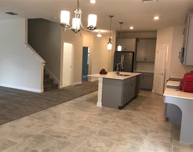 11124 Longleaf Woods Drive - Photo Thumbnail 4