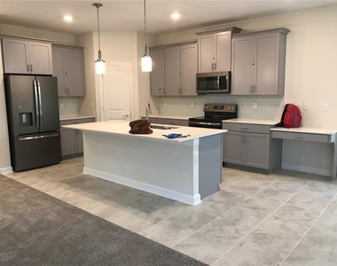 11124 Longleaf Woods Drive - Photo Thumbnail 5