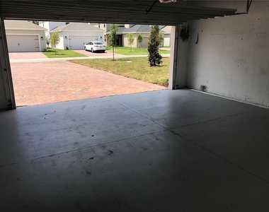 11124 Longleaf Woods Drive - Photo Thumbnail 12