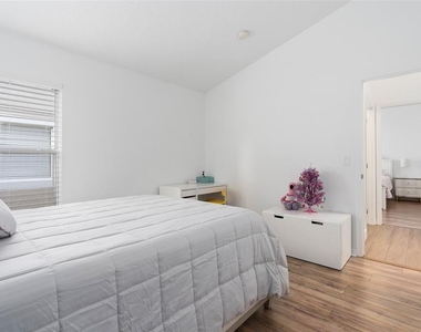 14018 Budworth Circle - Photo Thumbnail 36