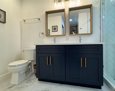3409 45th Street W - Photo Thumbnail 17
