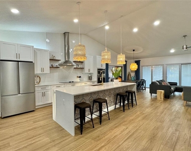 3409 45th Street W - Photo Thumbnail 32