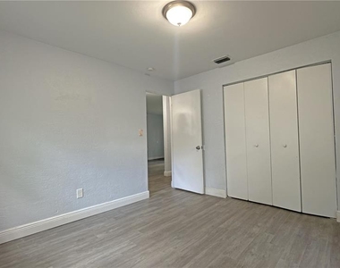 126 Palm Drive - Photo Thumbnail 19