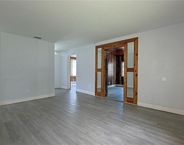 126 Palm Drive - Photo Thumbnail 6