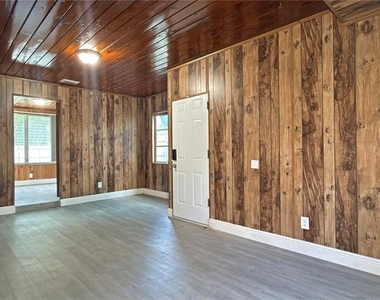 126 Palm Drive - Photo Thumbnail 11