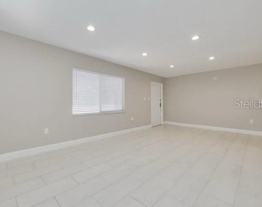 334 48th Avenue N - Photo Thumbnail 2