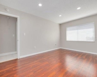 334 48th Avenue N - Photo Thumbnail 8