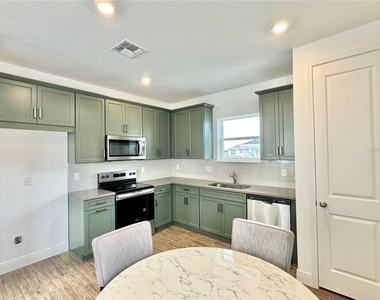 13442 Leggett Alley - Photo Thumbnail 10